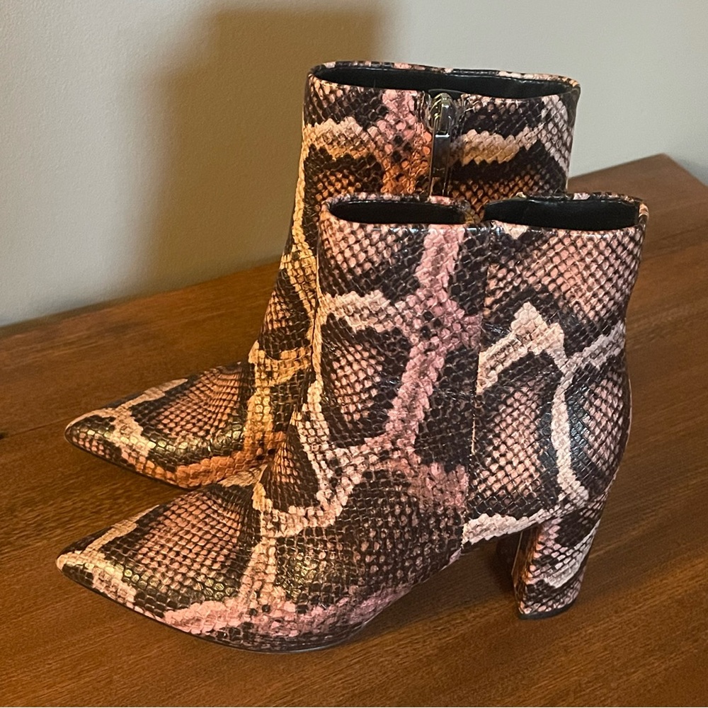 Marc Fisher Ulani Pink Snakeskin Booties | Size 7 | Rare + Trendy